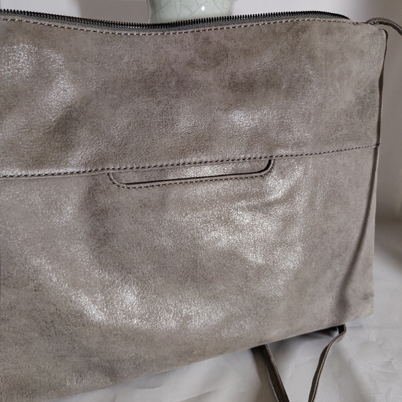 Handbag - Picture 2 of 9